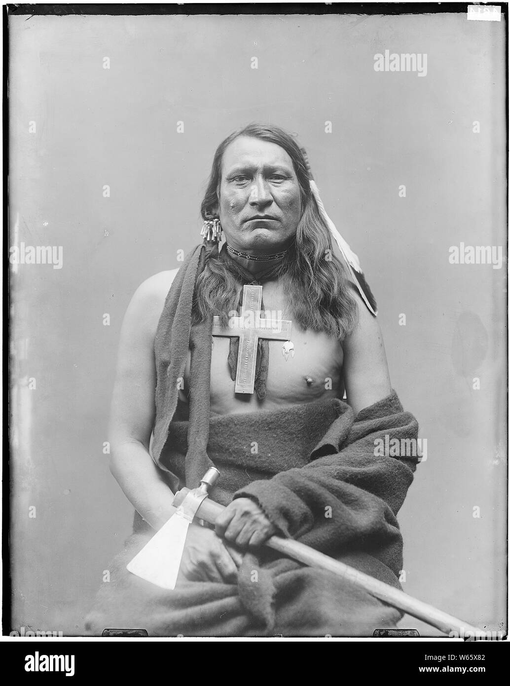 Portrait de Cheyenne demi-longueur (non identifié) Banque D'Images