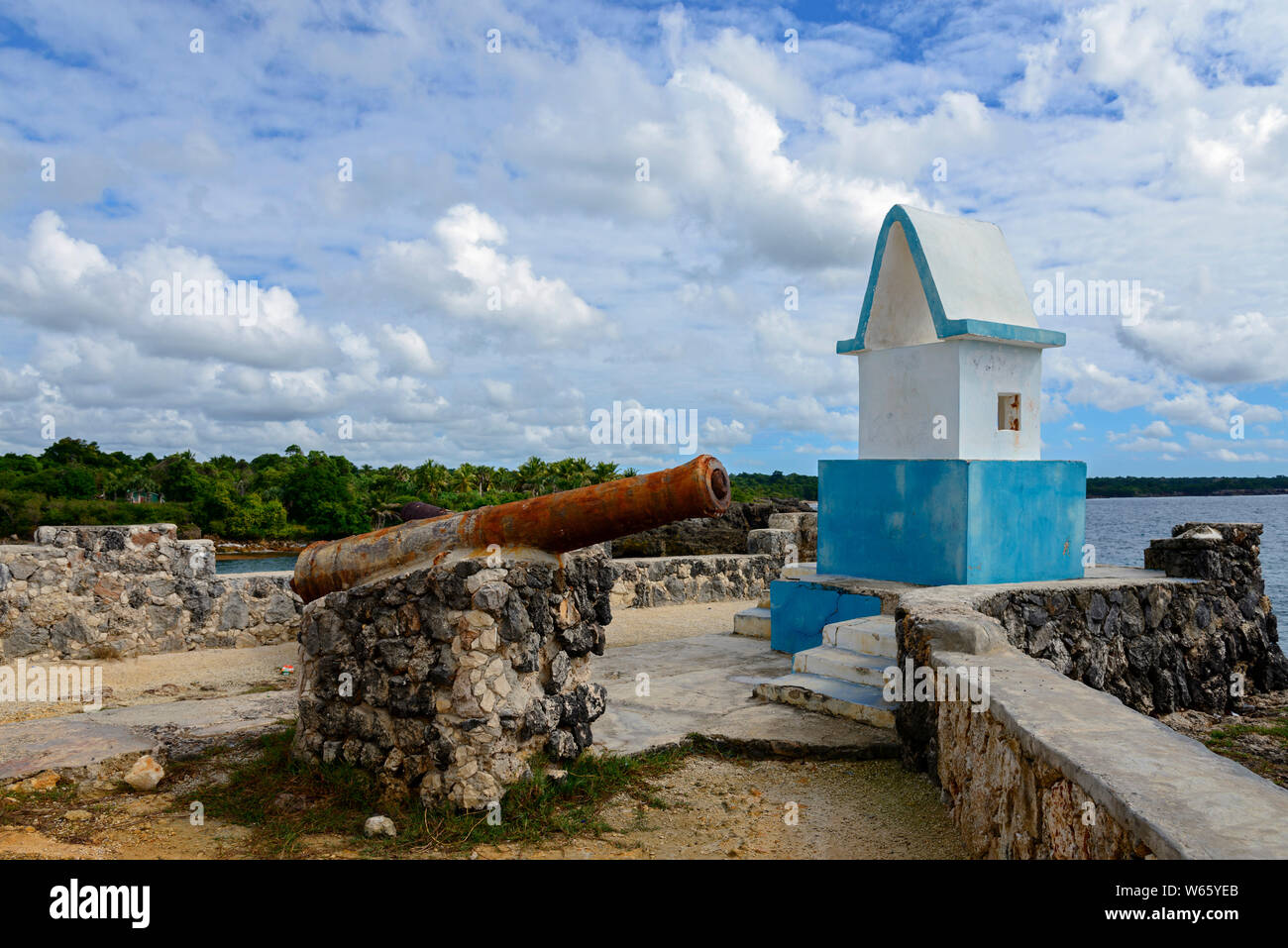 Cannon, ancienne forteresse, Boca de Yuma, en République Dominicaine, Caraïbes, Amérique Latine Banque D'Images