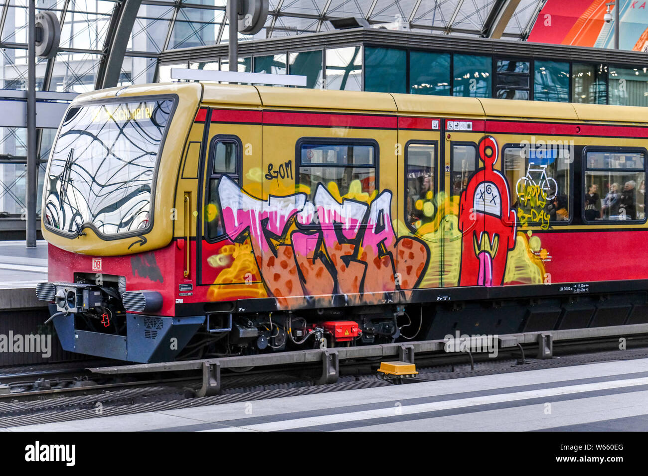 S-Bahn, Hauptbahnhof, Moabit, Mitte, Berlin, Deutschland Banque D'Images