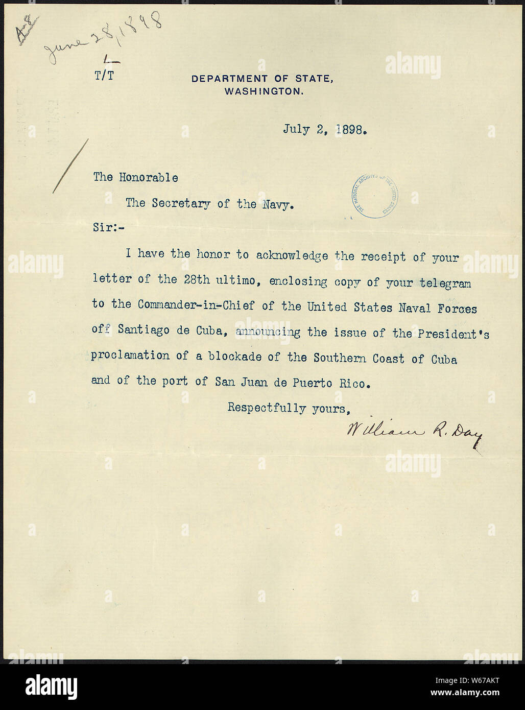 Note du secrétaire d'État William R. Day au secrétaire de la Marine concernant le président McKinley's naval blocus de Cuba et Porto Rico ; Portée et contenu : Cette note de acknowledes le président McKinley's naval blocus de Cuba et Porto Rico. Banque D'Images