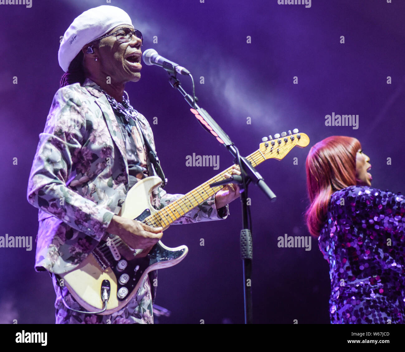 Chic et Nile Rodgers au Festival 2019 de l'organisation du camp, château de Lulworth Banque D'Images