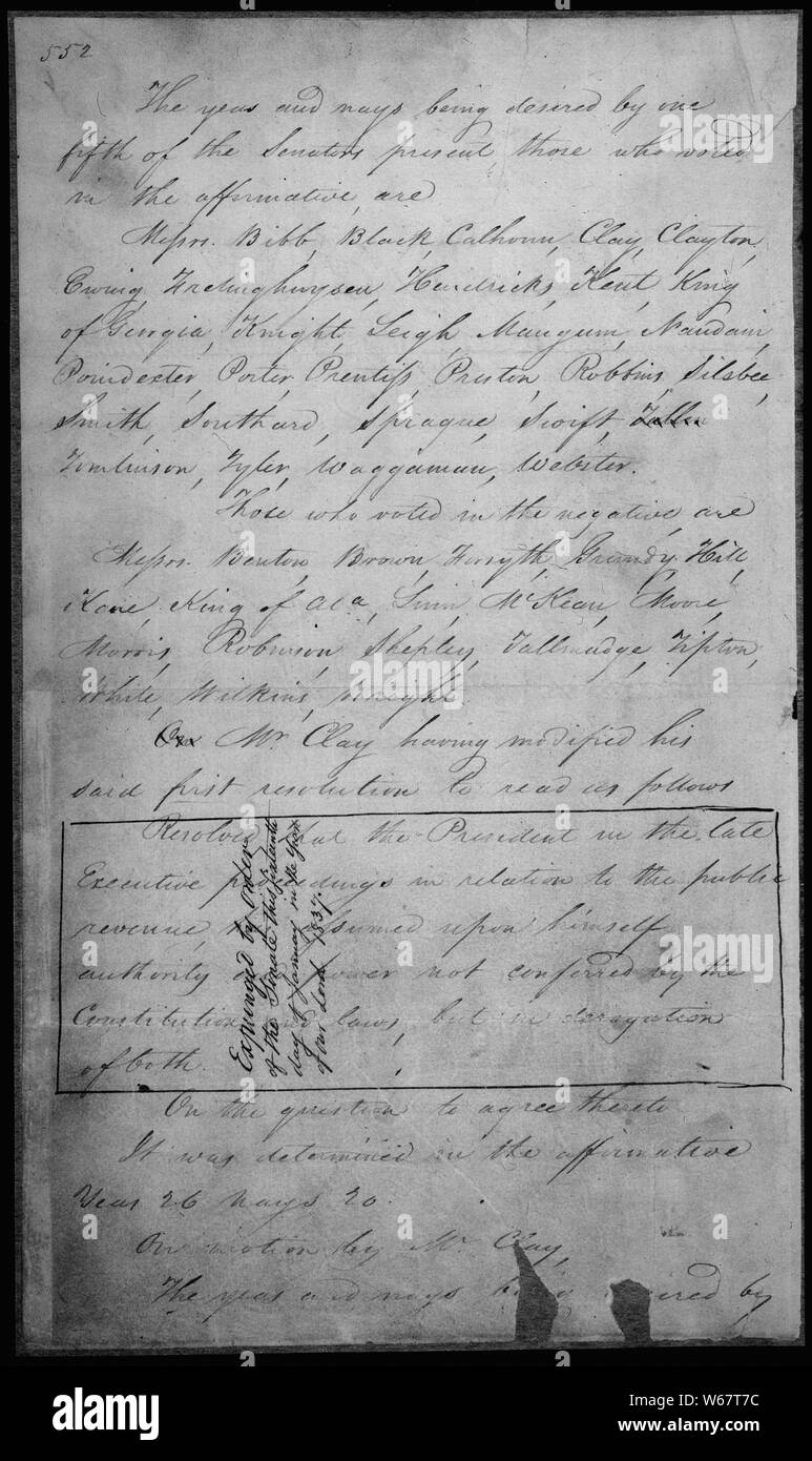 Page de la revue législative du Sénat montrant la radiation d'une résolution de censure le président ; Portée et contenu : Ce document présente le 28 mars 1834, Journal officiel du Sénat page avec la résolution de censure le président Andrew Jackson encerclé et marqué radié. Le sénateur Thomas Hart Benton a dirigé l'effort d'effacer de la résolution de censure le président Andrew Jackson du document officiel en janvier 1837. Banque D'Images