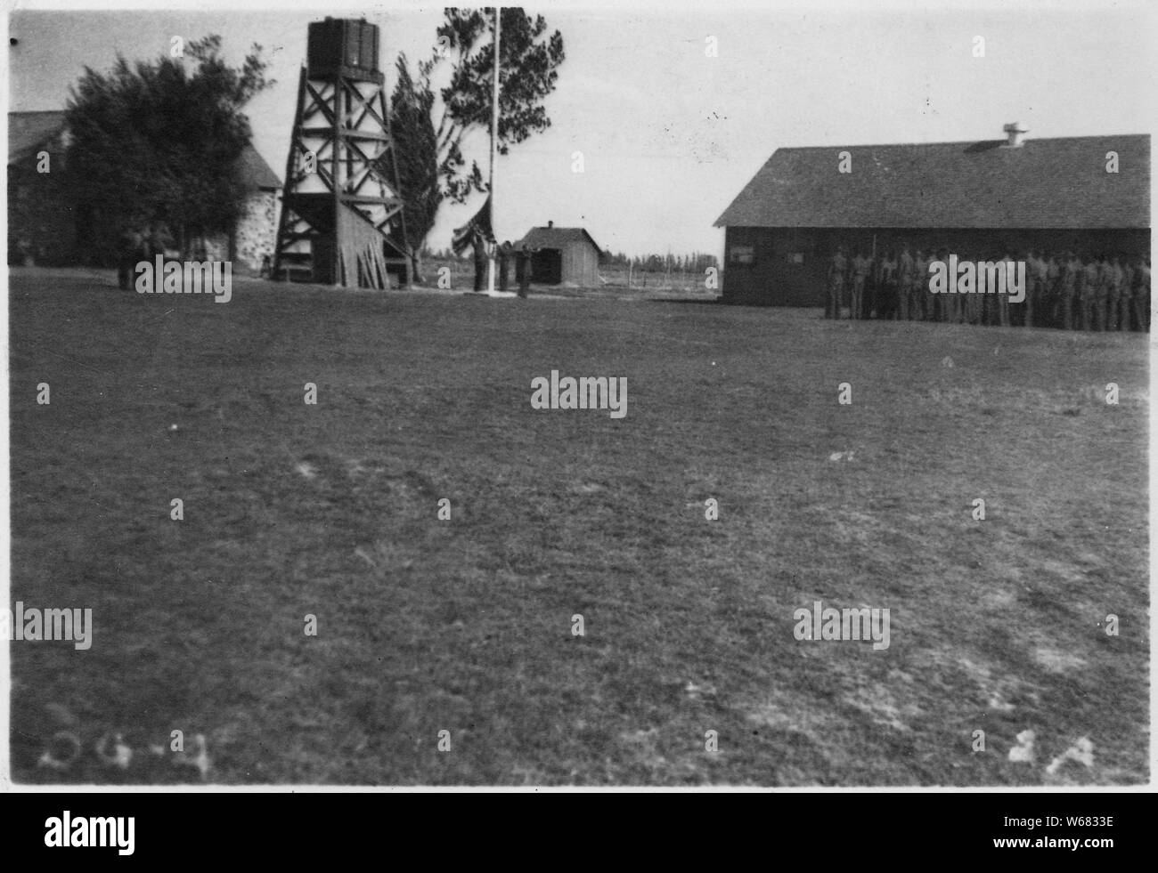 Retreat ; Portée et contenu : la DG 4 Camp est situé à 1,6 km au sud-ouest de Springfield, Missouri dans la section 14 SE 1/4, canton 4, rang 32 Sud Est. Il est occupé par la société CCC 990 de parc d'état de Big Sur, Monterey, 12 District, en Californie. La zone de travail de ce camp se trouve dans le quartier de pâturage no 3. Il est situé à environ 1,6 km de la tête de rail. La construction du camp a été commencé par le détail le 1 mai. Il a été occupé par le corps le 15 mai. Le travail de terrain a été commencé le 30 mai. Banque D'Images