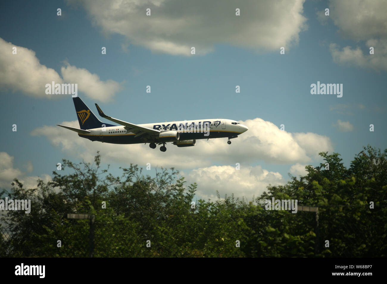 Manchester, Angleterre, 29 juillet 2019. Des avions à l'Aéroport International de Manchester. Ryanair imagée Banque D'Images