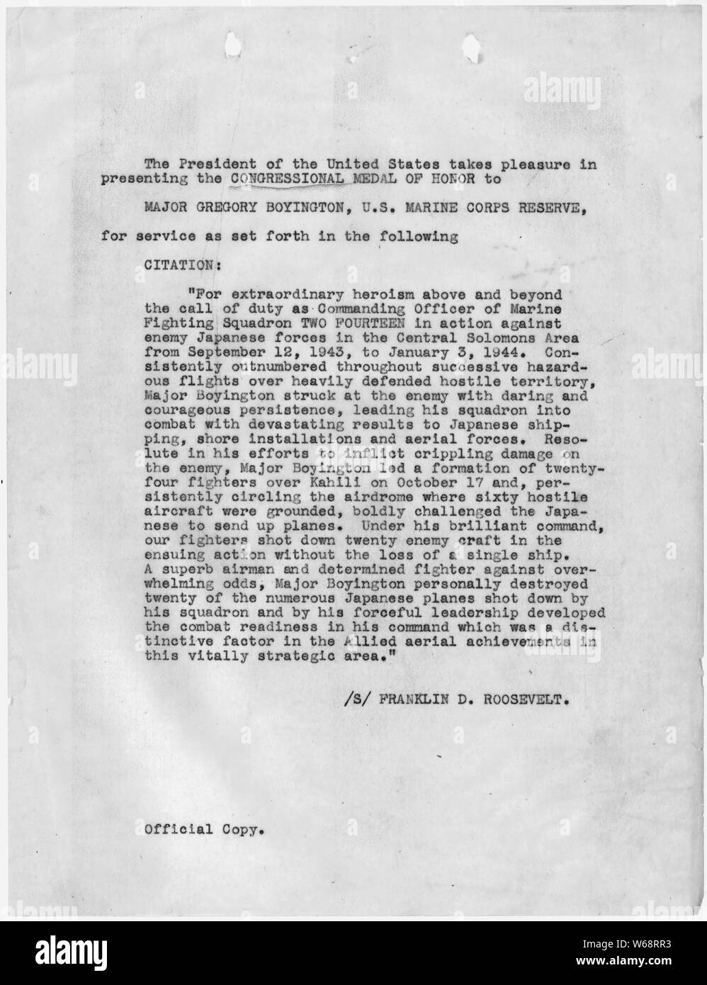 Sans date écrire copie de la citation comme signé par le président Franklin D. Roosevelt l'attribution de la médaille d'honneur pour le Major Gregory Boyington. Banque D'Images