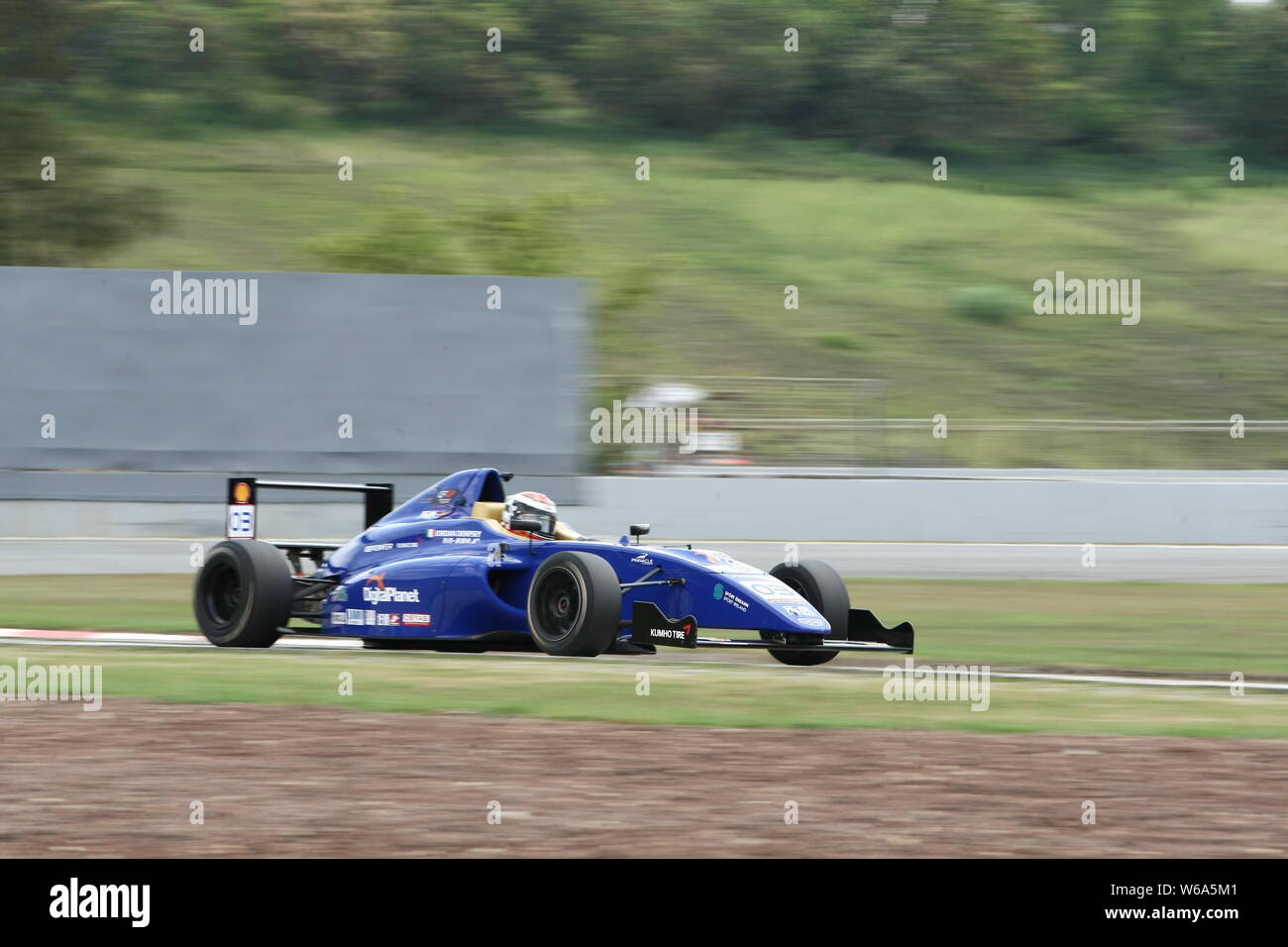 Le pilote irlandais Jordan Morgan Dempsey participe à la deuxième activité de la coquille Cup FIA F4 2018 Championnat chinois dans la ville de Zhuhai, Chine du sud's Guangd Banque D'Images