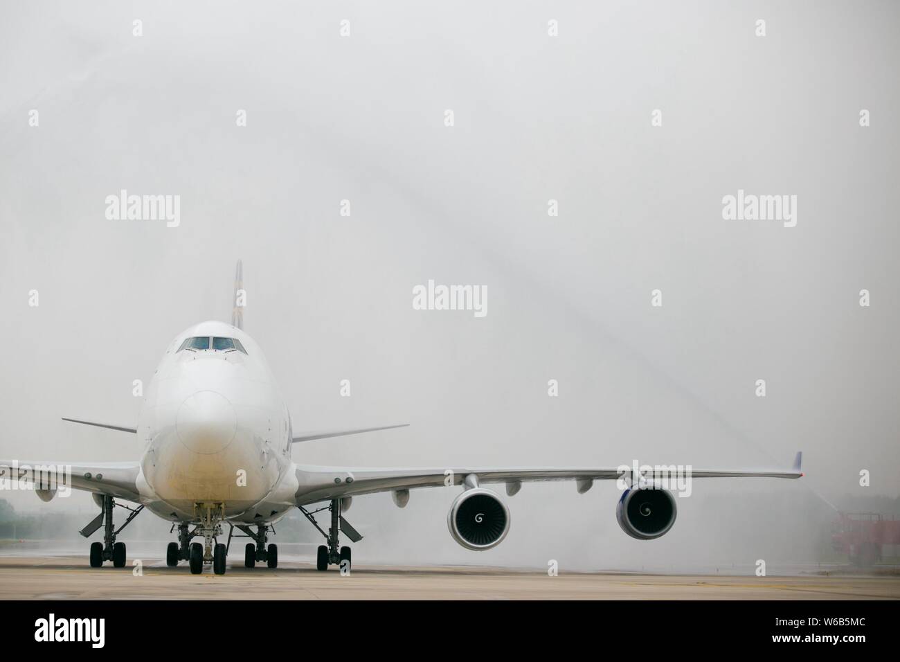Un Boeing 747-400 Freighter jet d'Atlas Air taxis à l'Aéroport International de Sunan Shuofang après son retour de Corée du Sud de la Corée du Sud interna Banque D'Images