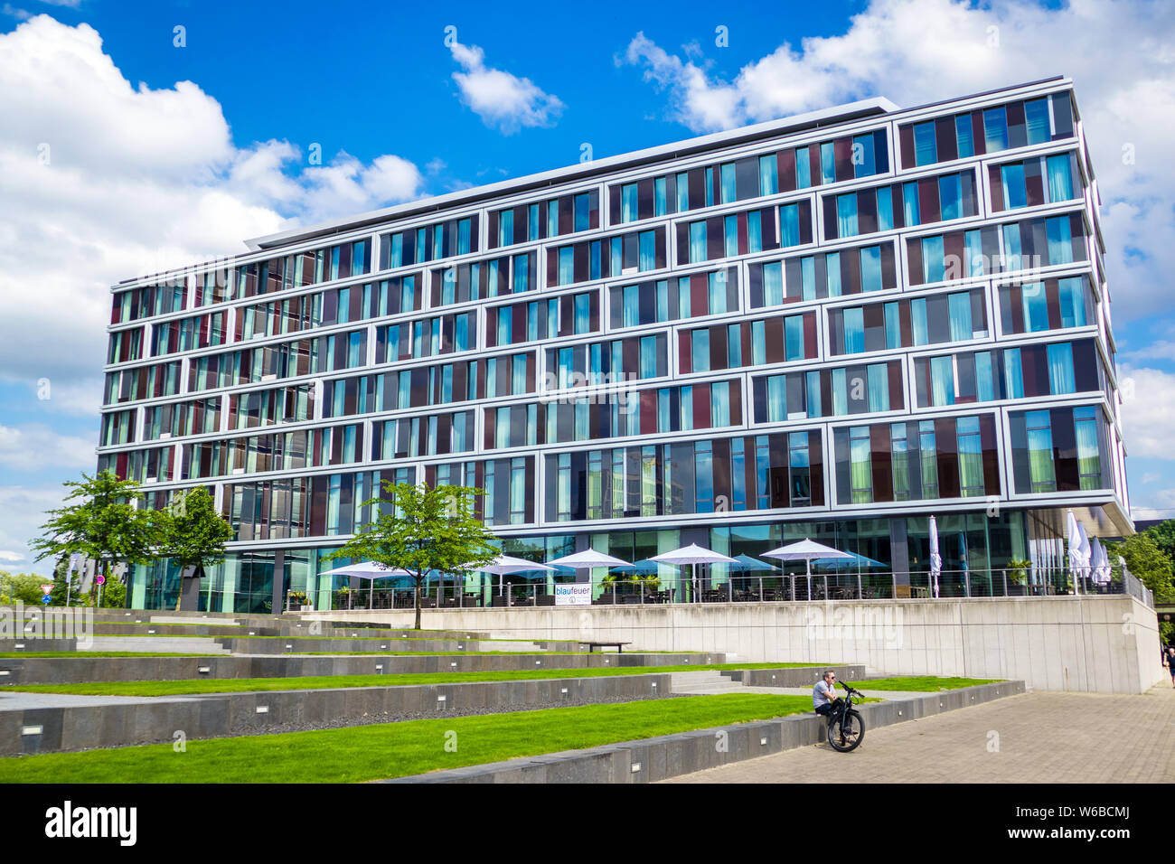 Bâtiment moderne de luxe dans nouveau quartier 'Überseestadt' à Brême Banque D'Images