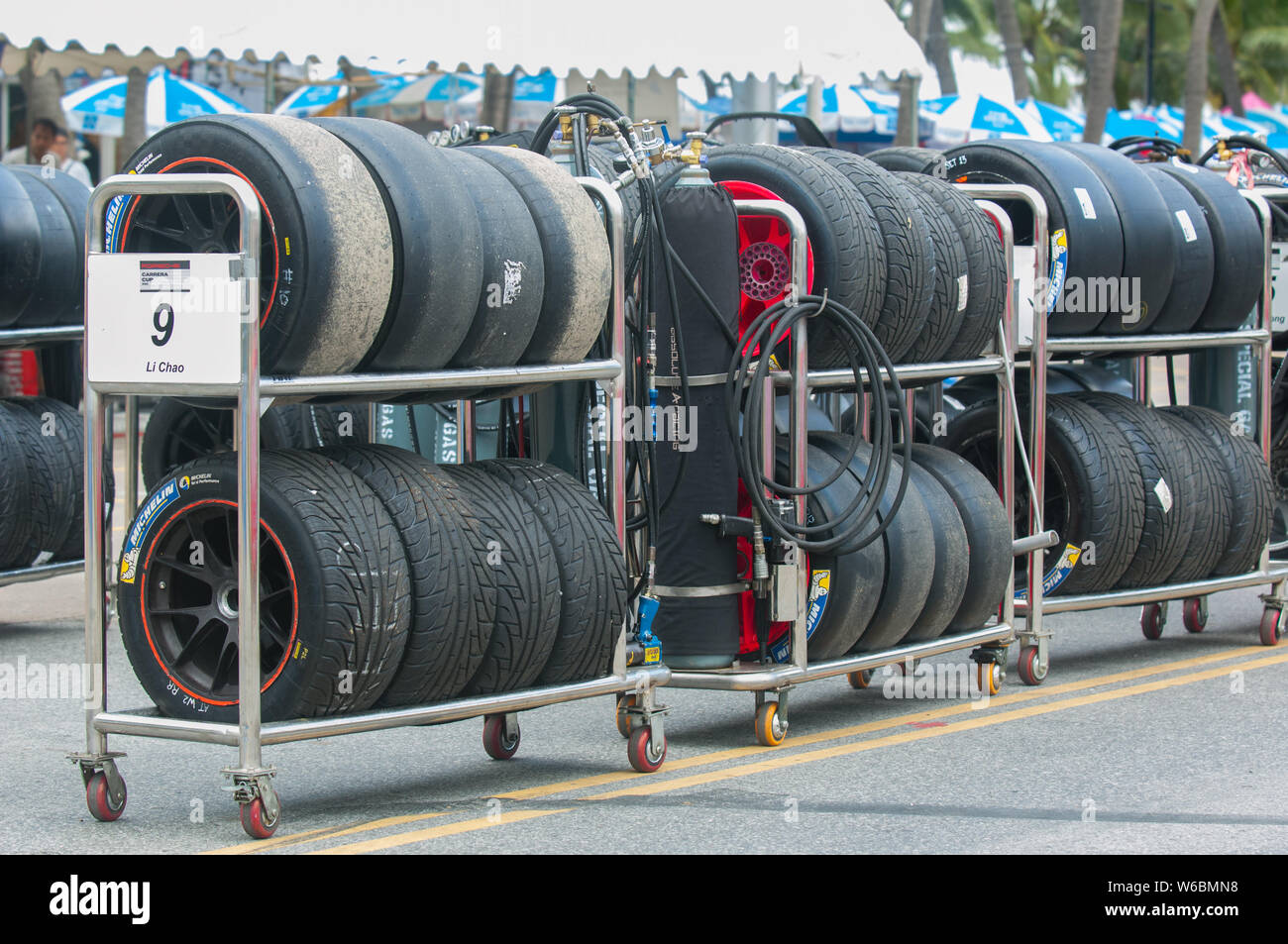 Bang Saen, Thaïlande - 1 juillet 2017 : tire des étagères pour les participants à Bang Saen Street Circuit dans Bang Saen, Chonburi, Thaïlande. Banque D'Images