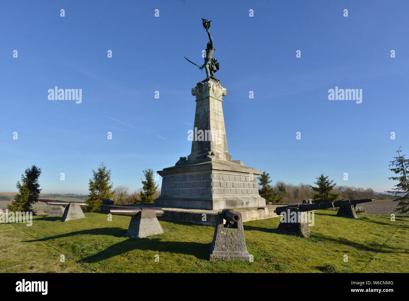 Memorial au général Kellermann de Valmy (nord-est de la France). Statue de Kellermann brandissant son sabre et son chapeau Banque D'Images