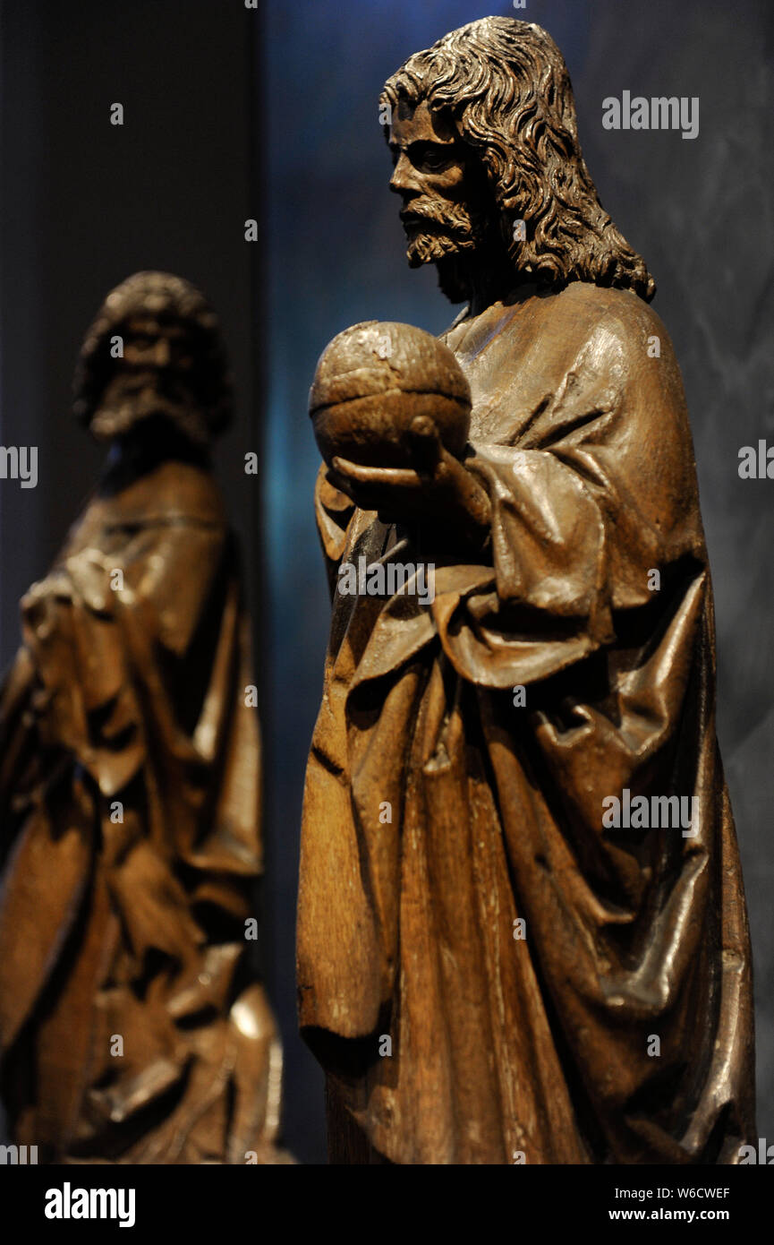 Des sculptures en bois. Le Christ avec les Apôtres Matthieu, Judas Thaddée et James l'Aîné. Atelier du maître d'Elsloo (1490-1550), 1520. Détail. Museum Catharijneconvent (couvent Sainte Catherine). Utrecht. Aux Pays-Bas. Banque D'Images