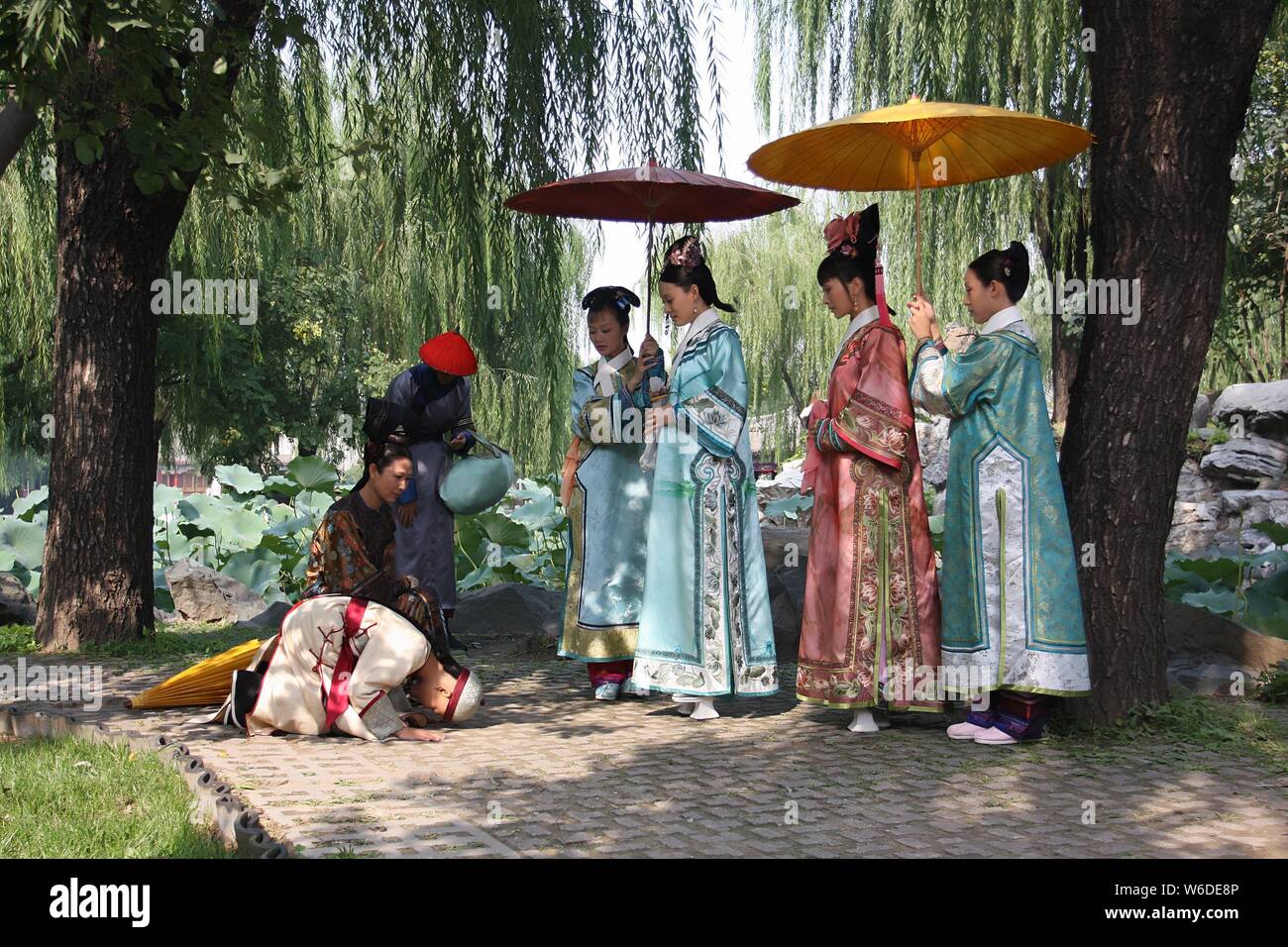 Document de cours toujours d'impératrices dans la fiction TV "Le Palace", également connu sous le nom de 'La Légende de Zhen Huan' Banque D'Images