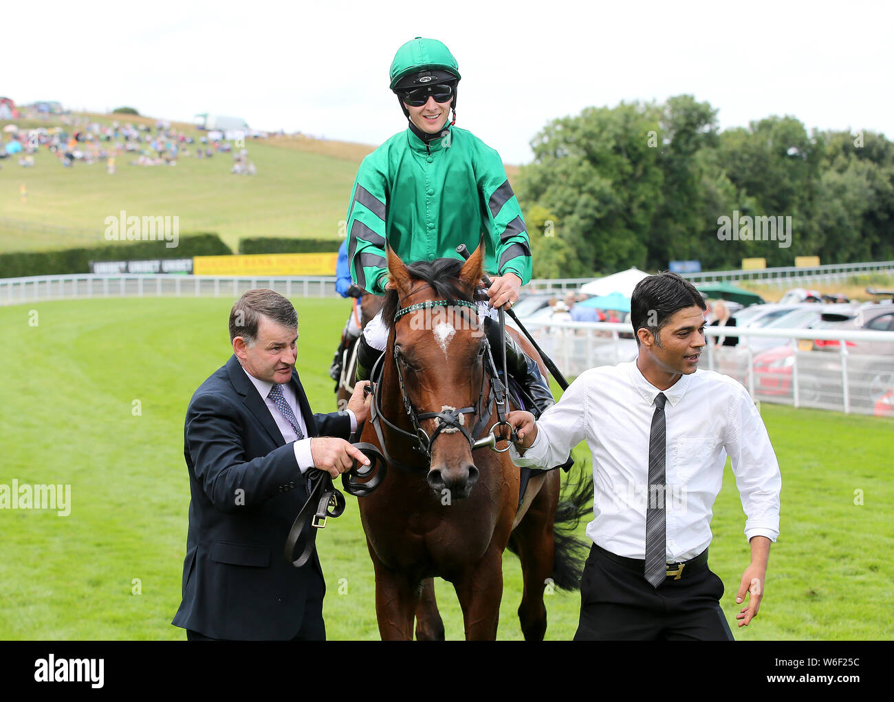 Forêt de Dean monté par Harry Bentley après avoir remporté le handicap stakes Unibet pendant la troisième journée du Festival Goodwood Qatar à Goodwood Hippodrome, Chichester. Banque D'Images