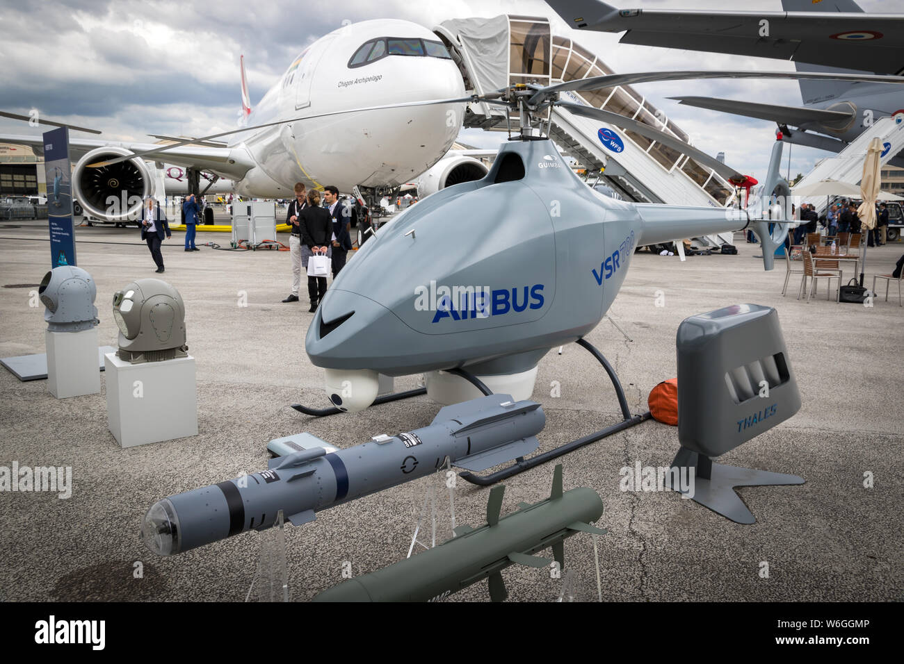 PARIS, FRANCE - JUN 20, 2019 : Airbus Military VSR700 drone hélicoptère autonome sur l'affichage au Bourget 2019. Banque D'Images