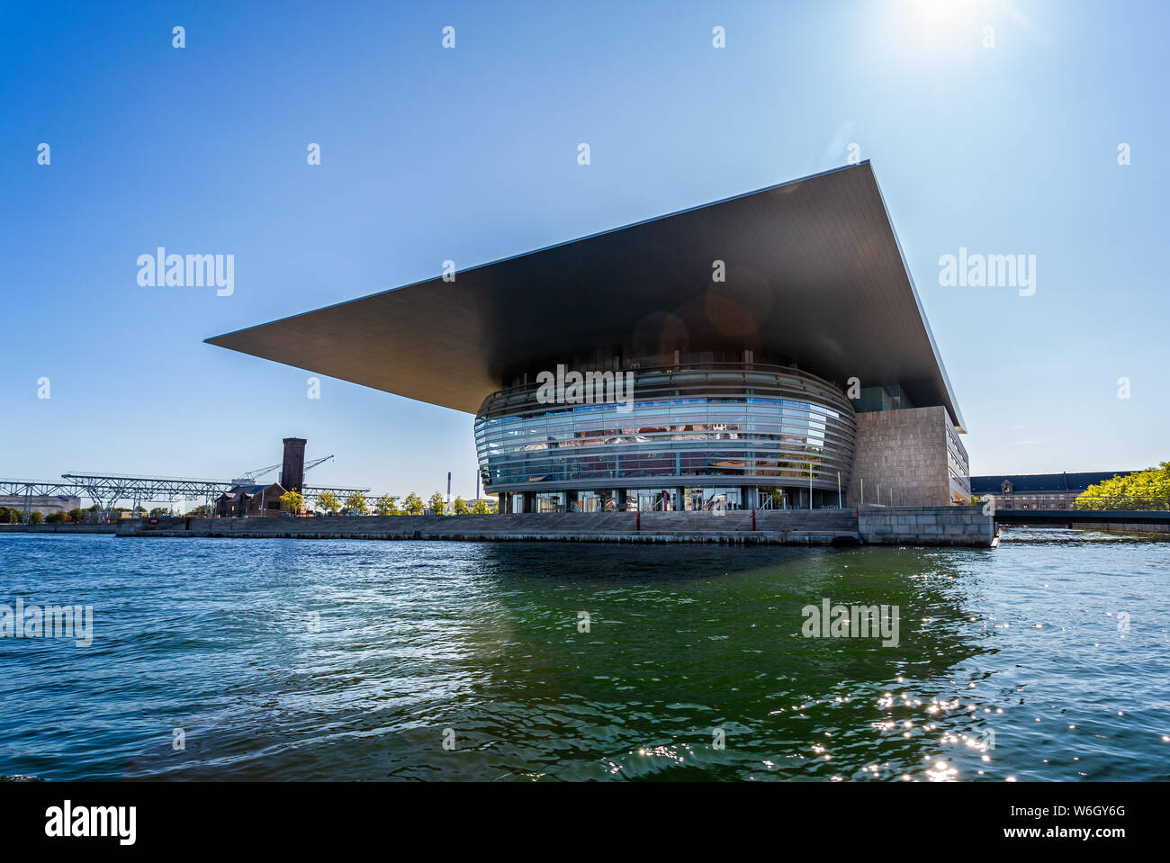 L'Opéra de Copenhague sur le bord de l'eau à Copenhague, Danemark le 18 juillet 2019 Banque D'Images