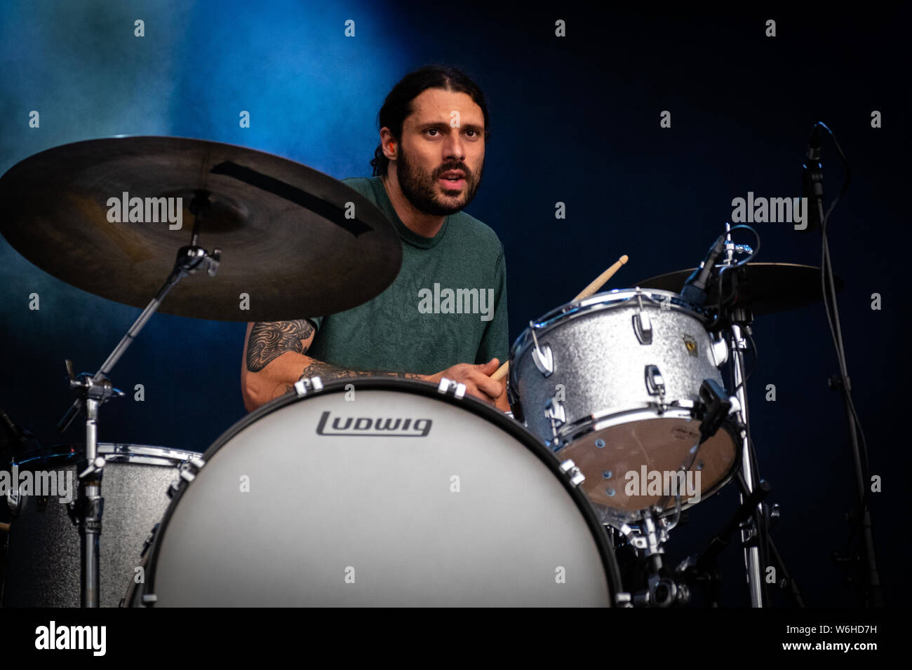 Trondheim, Norvège - Juin 27th, 2019. Le groupe de rock américain toutes les sorcières Les effectue un concert live au cours de la fête de la musique norvégienne Trondheim Rocks 2019. Ici le batteur Robby Staebler est vu sur scène. (Photo crédit : Gonzales Photo - Tor Atle Kleven). Banque D'Images