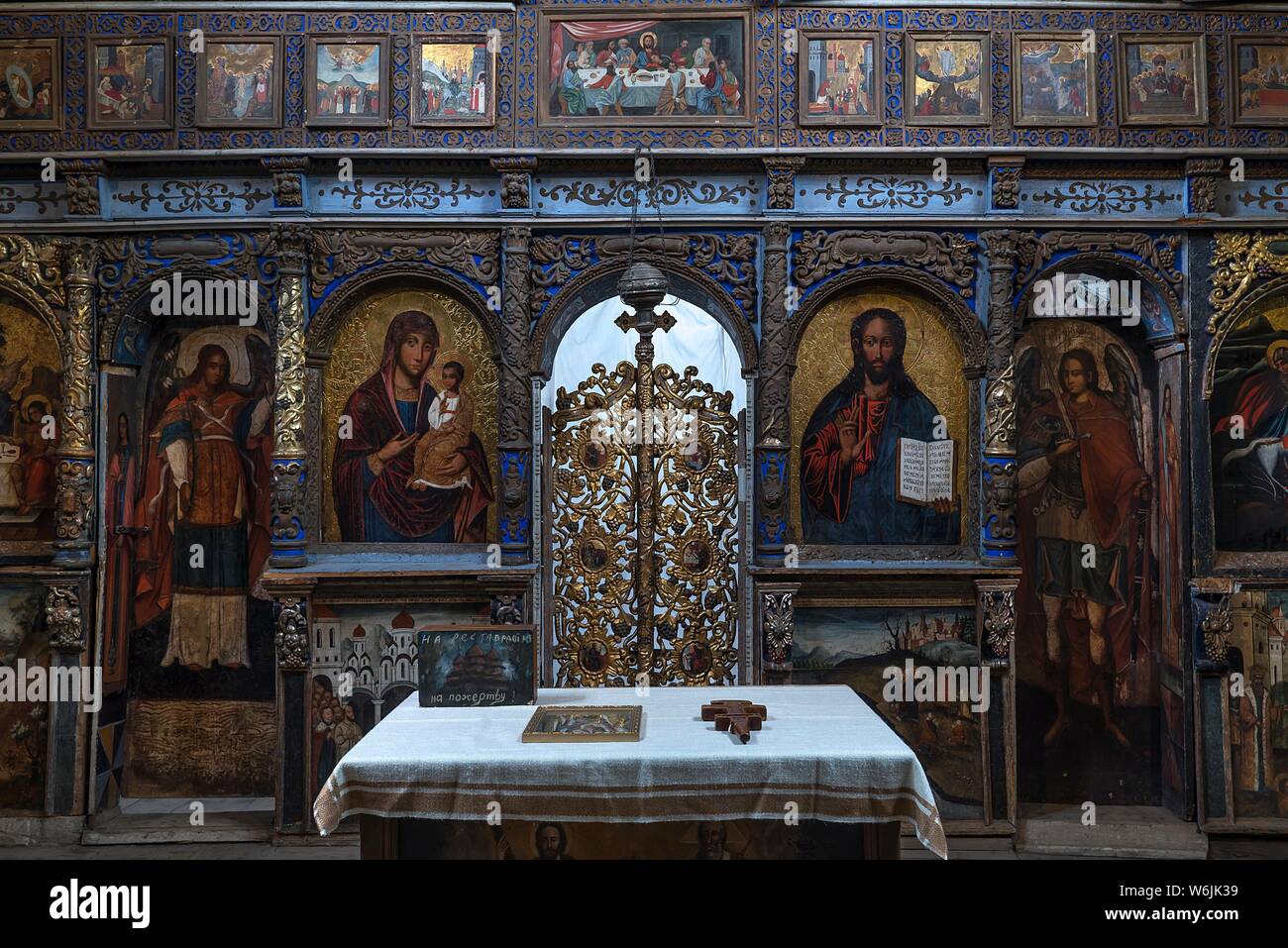 Autel avec porte d'or, l'église orthodoxe Saint Georges, autour de 1500, l'église en bois, Drochobytsch, Ukraine Banque D'Images