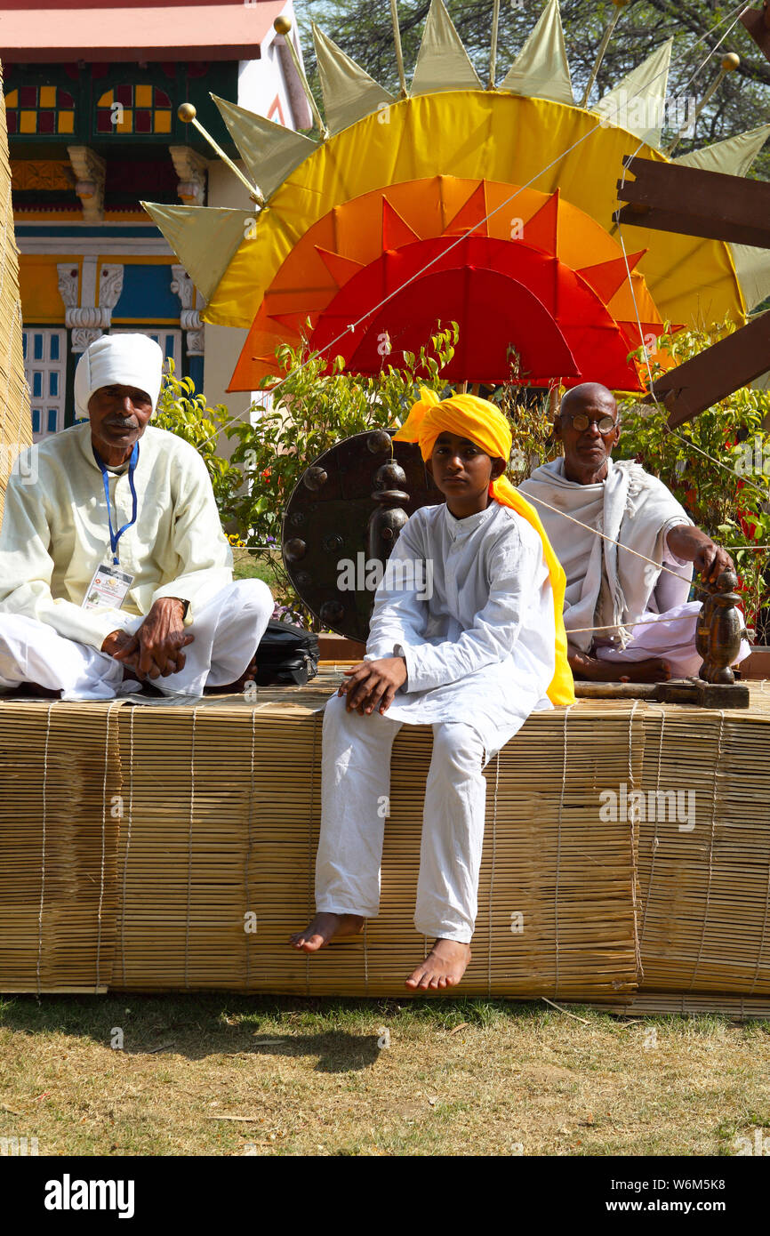 Acteurs en représentation à Surajkund Crafts Mela, Surajkund, Faridabad, Haryana, Inde Banque D'Images