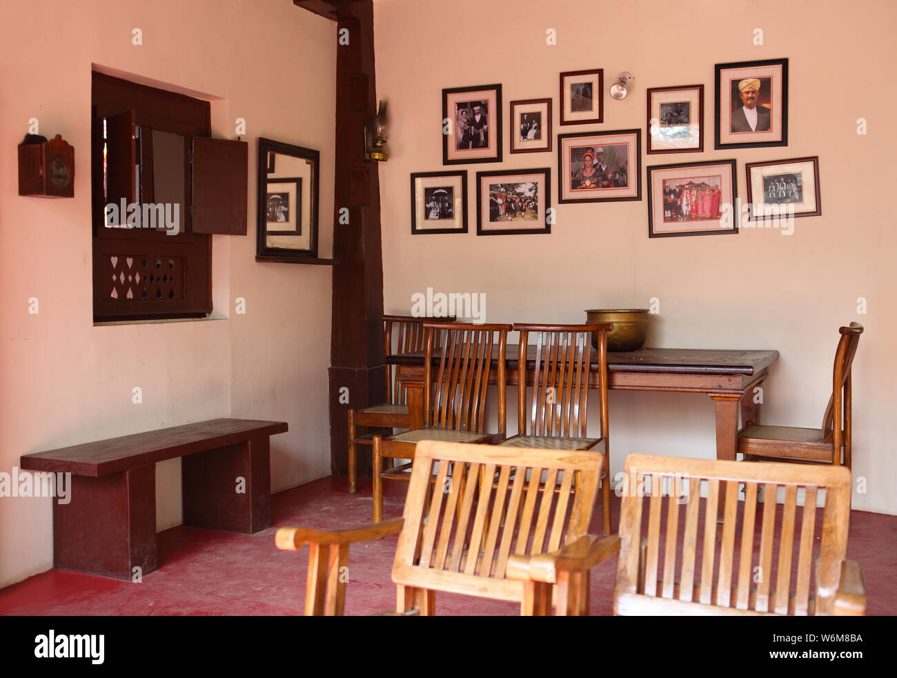 Intérieur d'une chambre, Surajkund Crafts Mela, Surajkund, Faridabad, Haryana, Inde Banque D'Images
