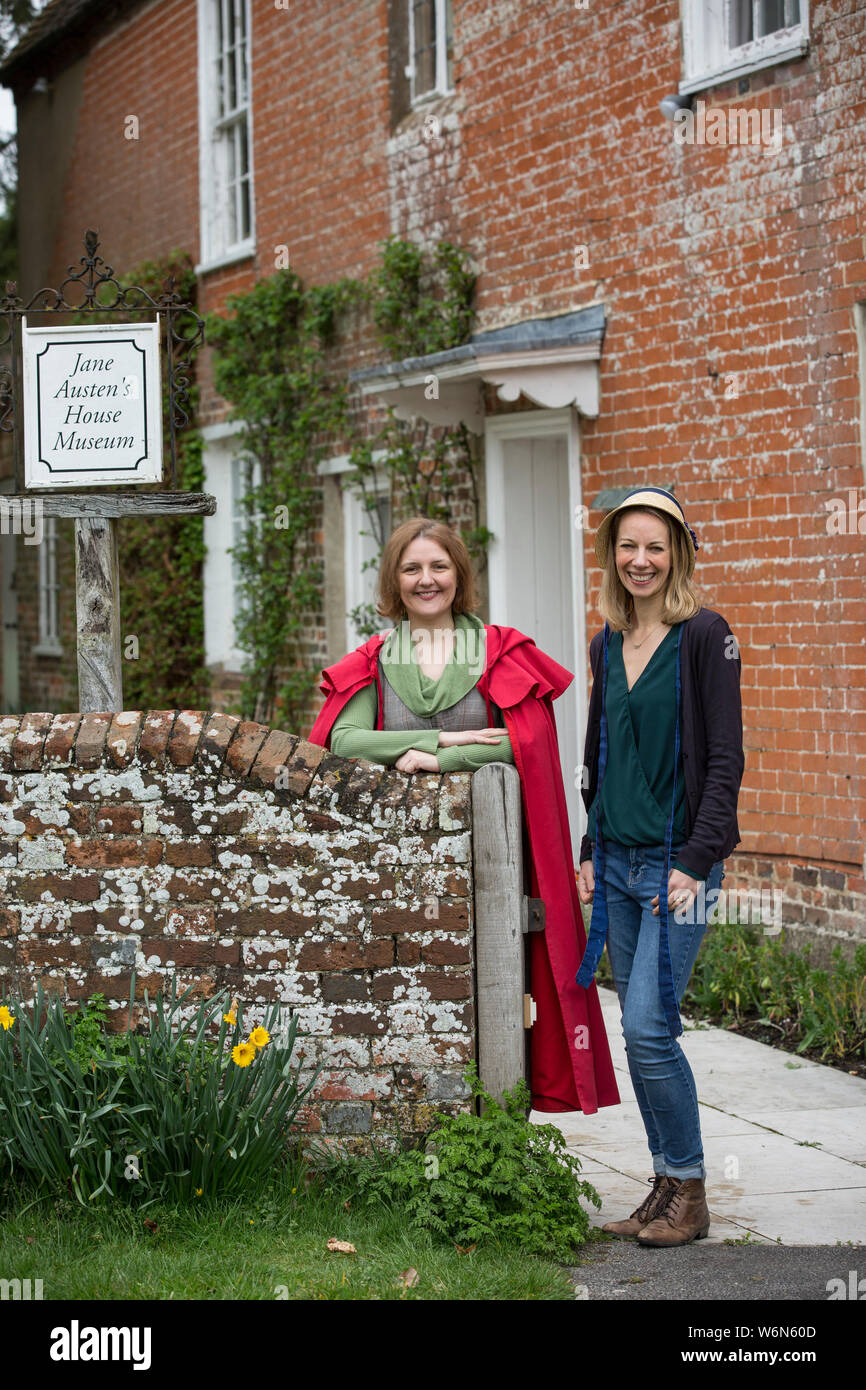 Jane Austen's ancien brique rouge accueil sur la succession, Chawton Hampshire, England, UK, elle s'y installe en 1809 pour les huit dernières années de sa vie. Banque D'Images