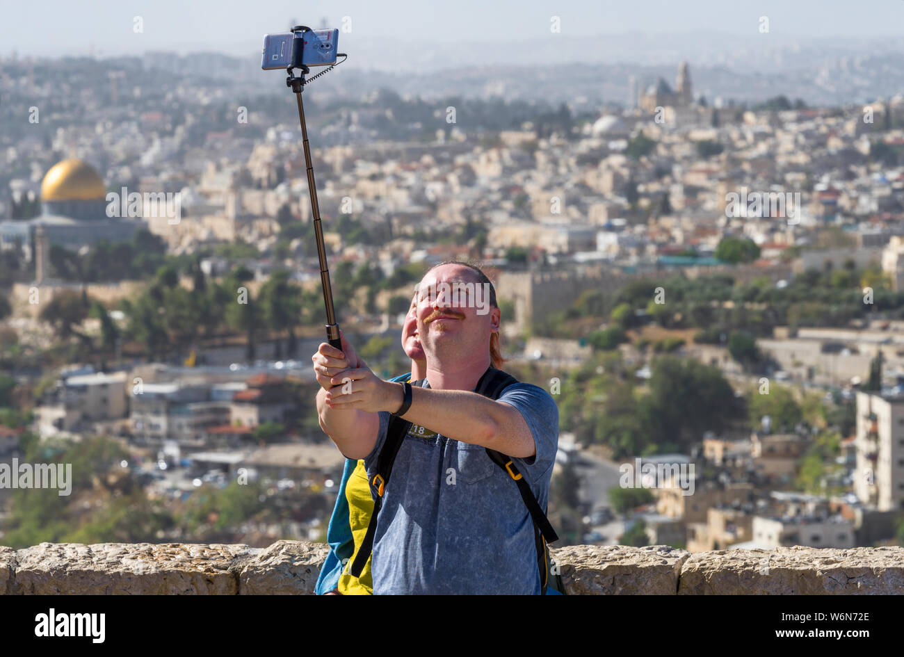 En prenant le point de vue selfies sur Jérusalem à l'arrière-plan Banque D'Images