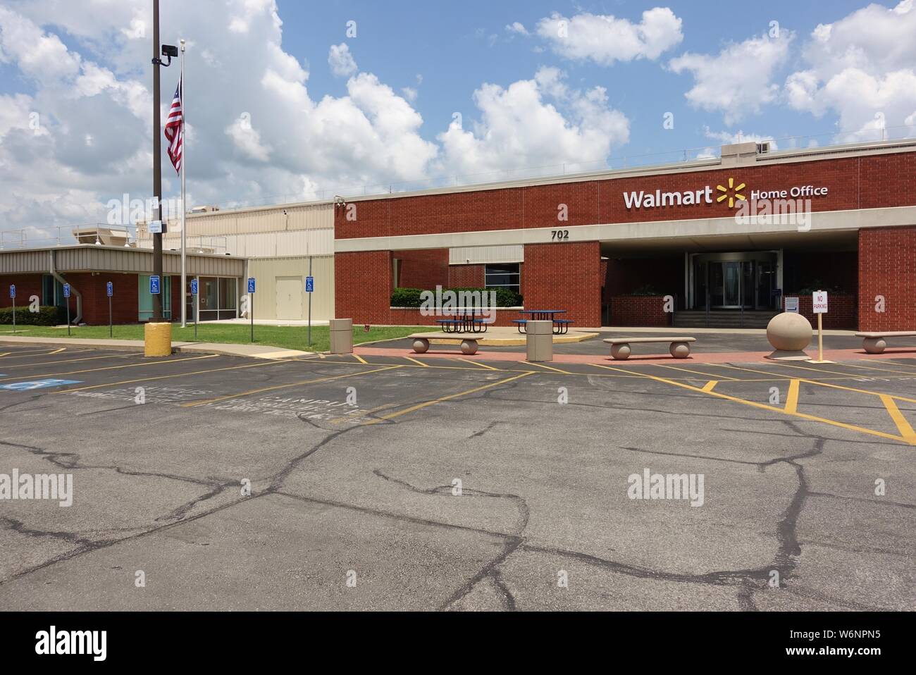 BENTONVILLE, ARKANSAS -28 JUIN 2019- Vue sur le siège de bureau Accueil Walmart situé à Bentonville, Arkansas. Banque D'Images