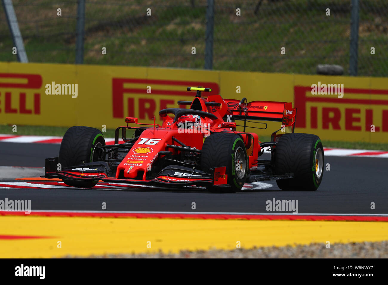 Budapest, Hongrie. 07 août, 2019. Charles Leclerc de la Scuderia Ferrari sur la voie au cours de la pratique pour la F1 Gran Prix de Hongrie Crédit : Marco Canoniero/Alamy Live News Banque D'Images