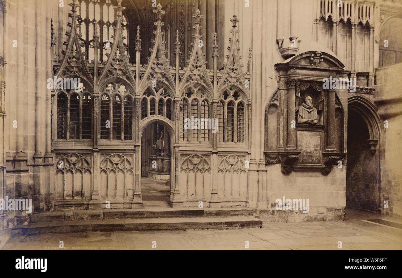 'Scène du martyre, la Cathédrale de Canterbury', 1929. La Cathédrale de Canterbury a été fondée en 597, entièrement reconstruit c1070-1077, agrandie au début du 12e siècle, et en grande partie reconstruite dans le style gothique après un incendie en 1174. L'archevêque, Thomas Becket, a été assassiné dans le transept nord par les chevaliers du roi Henri II et l'écran memorial a fait la cathédrale un lieu de pèlerinage. Banque D'Images
