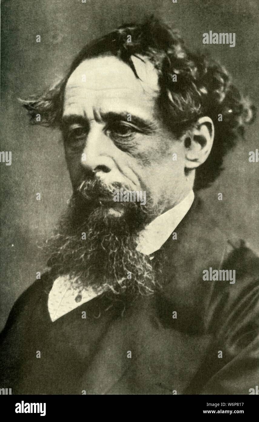 'Une photographie de Dickens', 1869, (1910). 'Ce sujet intéressant et portrait caractéristique est reproduit à partir d'une photographie prise à Birmingham par Thrupp durant la dernière tournée de lecture du romancier en 1869'. Portrait de l'écrivain anglais Charles Dickens (1812-1870), qui peuvent, en fait, date de 1863. À partir de "The Strand Magazine, un mensuel illustré", Volume XL - juillet à décembre 1910. [George Newnes Ltd, Londres, 1910] Banque D'Images