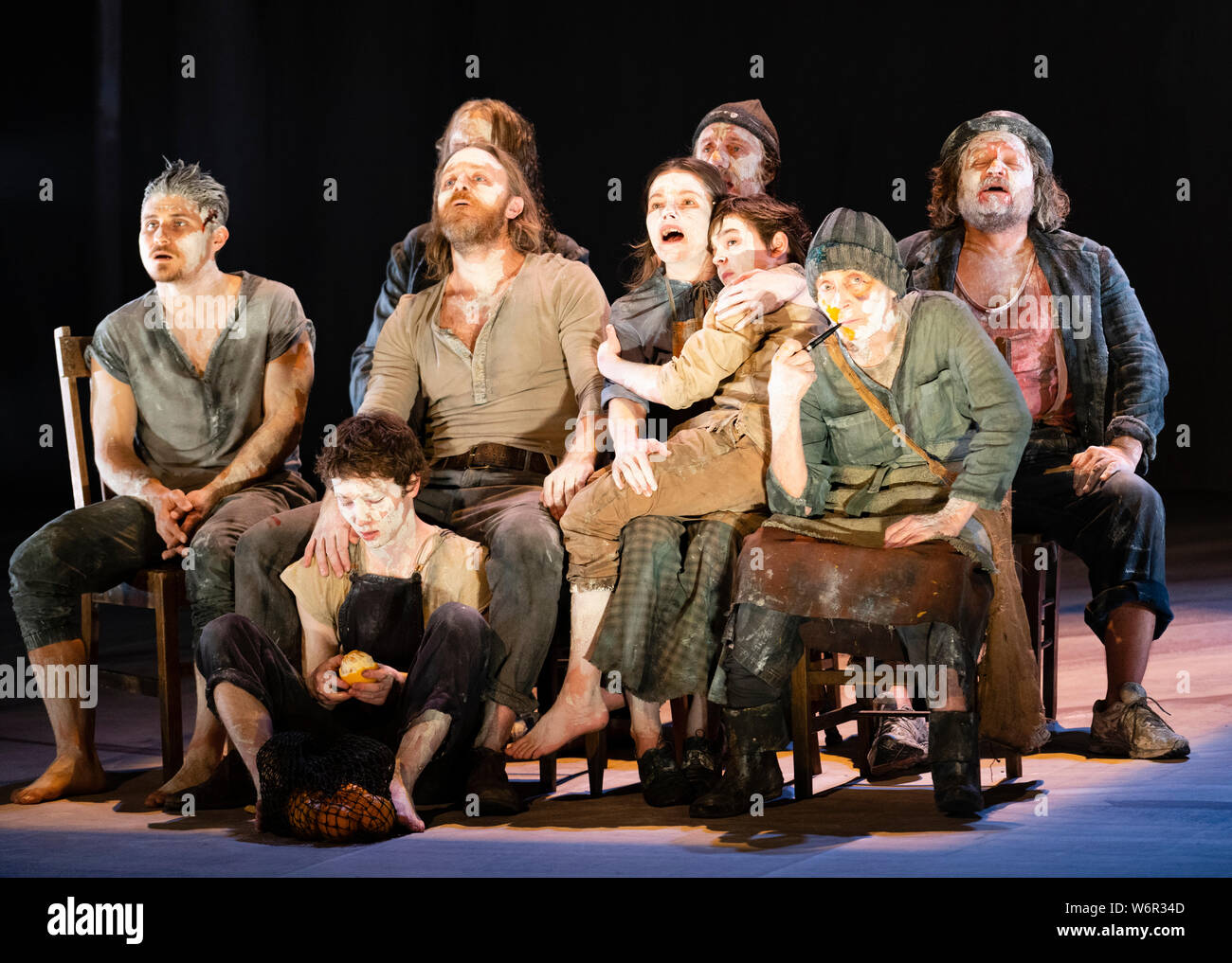 Edinburgh, Ecosse, Royaume-Uni. 2 Août, 2019. La performance d'aperçu d'extraits de la jouer The Secret River par Sydney Theatre Company au King's Theatre . Adapté du roman de Kate Grenville, cette étape primé à plusieurs tableaux dramatiques de l'histoire de deux familles divisées par la culture et la terre. Credit : Iain Masterton/Alamy Live News Banque D'Images