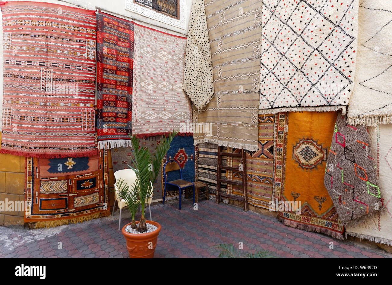 Bazar à Casablanca,Maroc.Ce marché comprend d'autres choses et beaucoup d'autres choses traditionnelles Casablanca, Maroc, Afrique. Banque D'Images