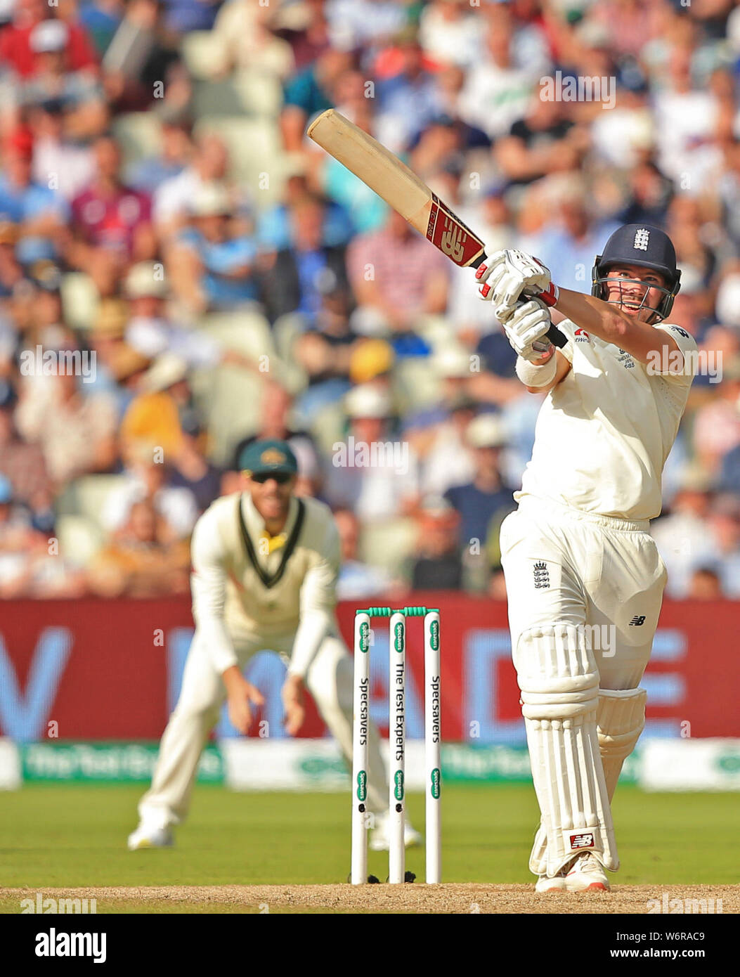 BIRMINGHAM, ANGLETERRE. 02 AOÛT 2019 : Rory Burns d'Angleterre hits out au cours de jour de la cendre Specsavers premier test match au terrain de cricket d'Edgbaston, Birmingham. Banque D'Images