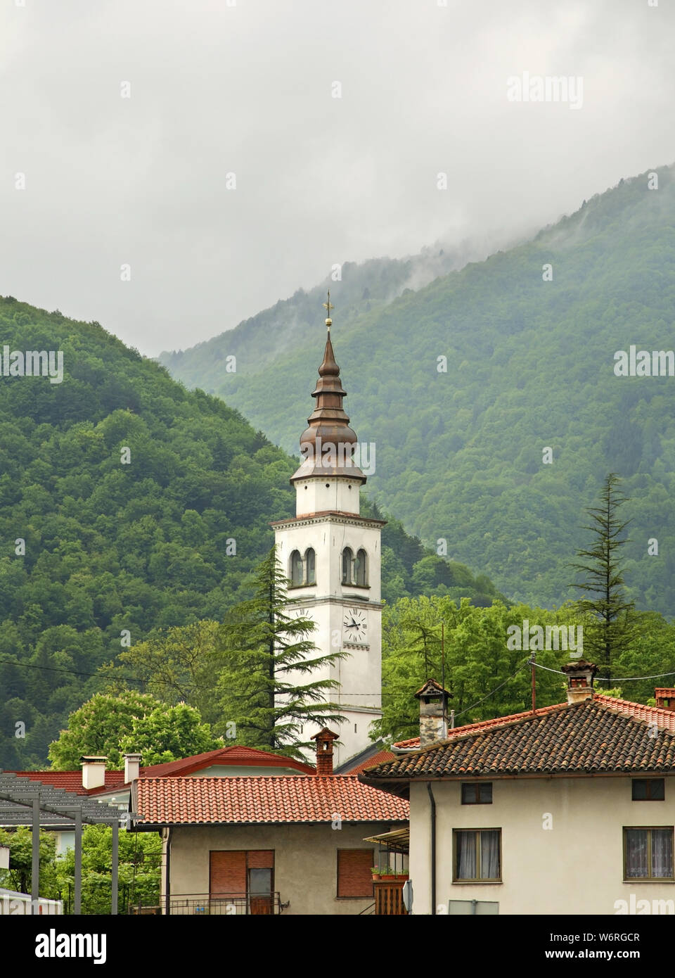 Église de l'Assomption de la Vierge Marie à Tolmin. La Slovénie Banque D'Images