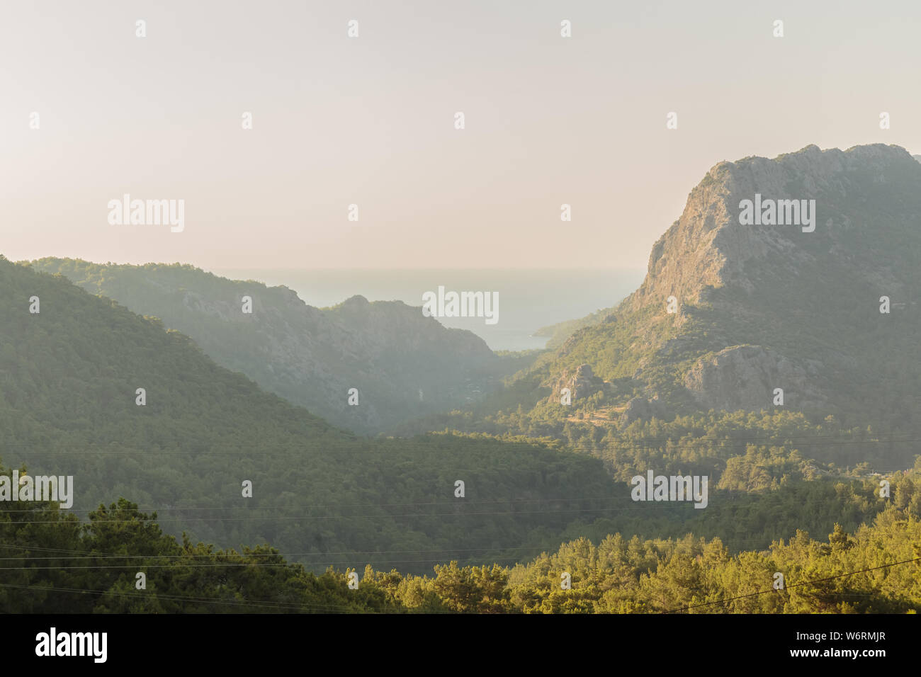 Vue panoramique sur les montagnes et la mer, la Turquie. Mediterrranean Banque D'Images