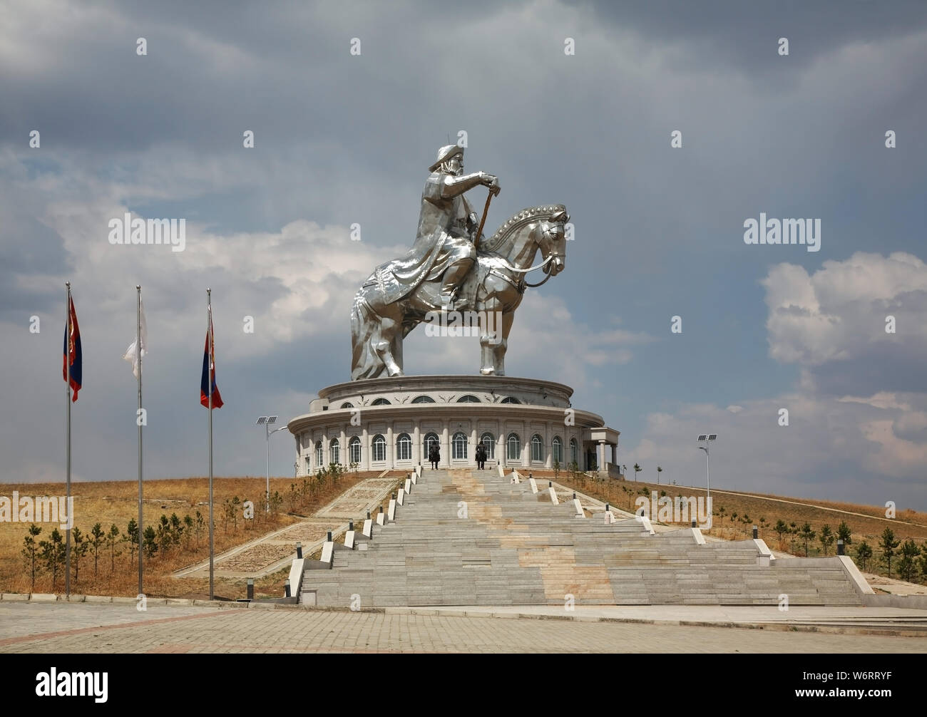 Statue de Gengis Khan Tsonjin Boldog près de complexe. La Mongolie Banque D'Images