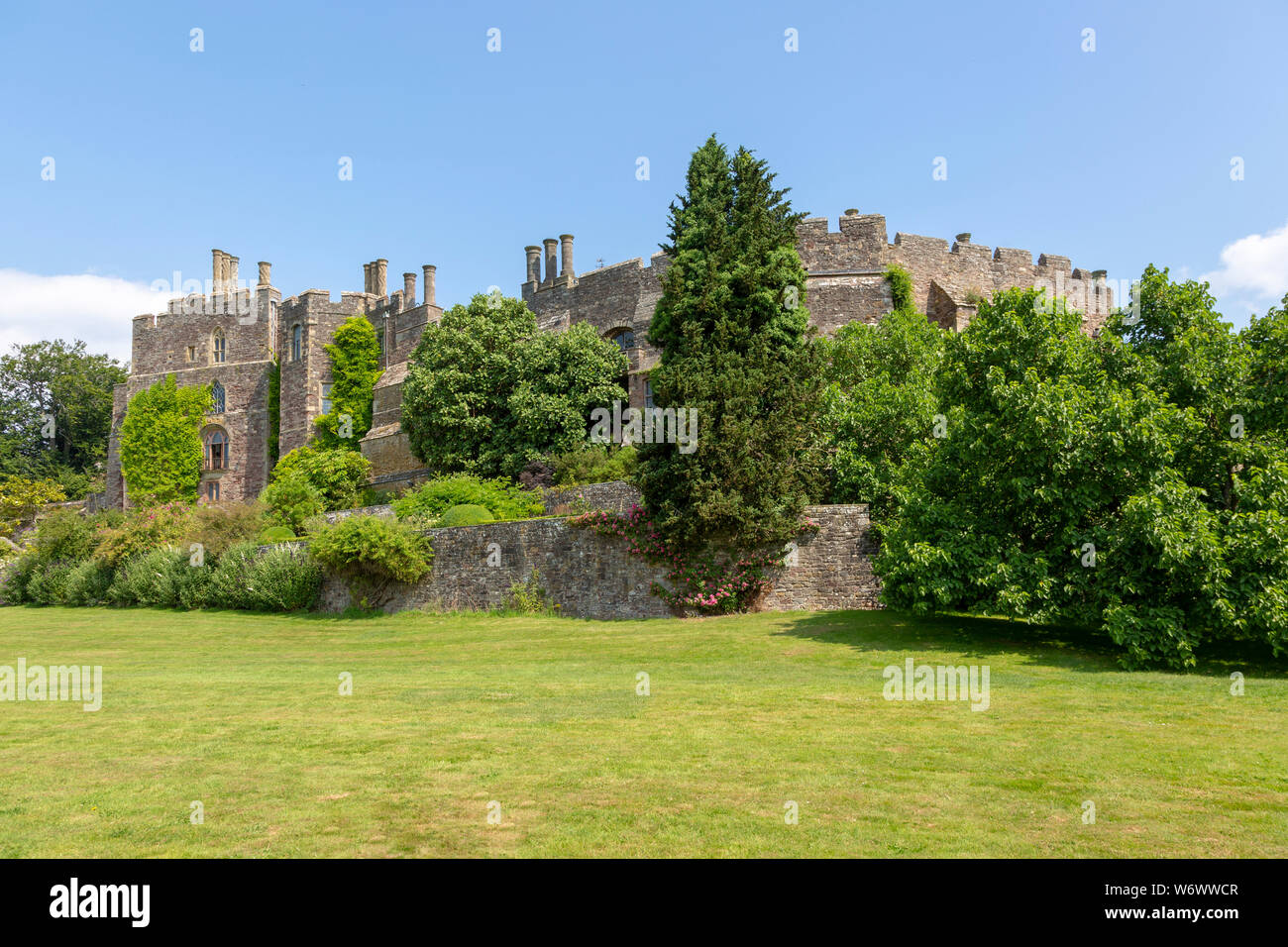 Château de Berkeley, Gloucestershire, England, UK construit par Robert