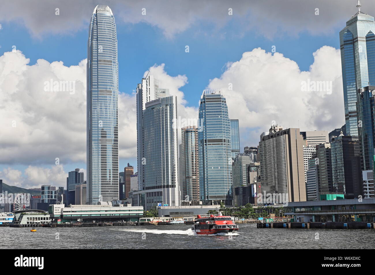 Victoria Harbour par jour, Hong Kong Banque D'Images