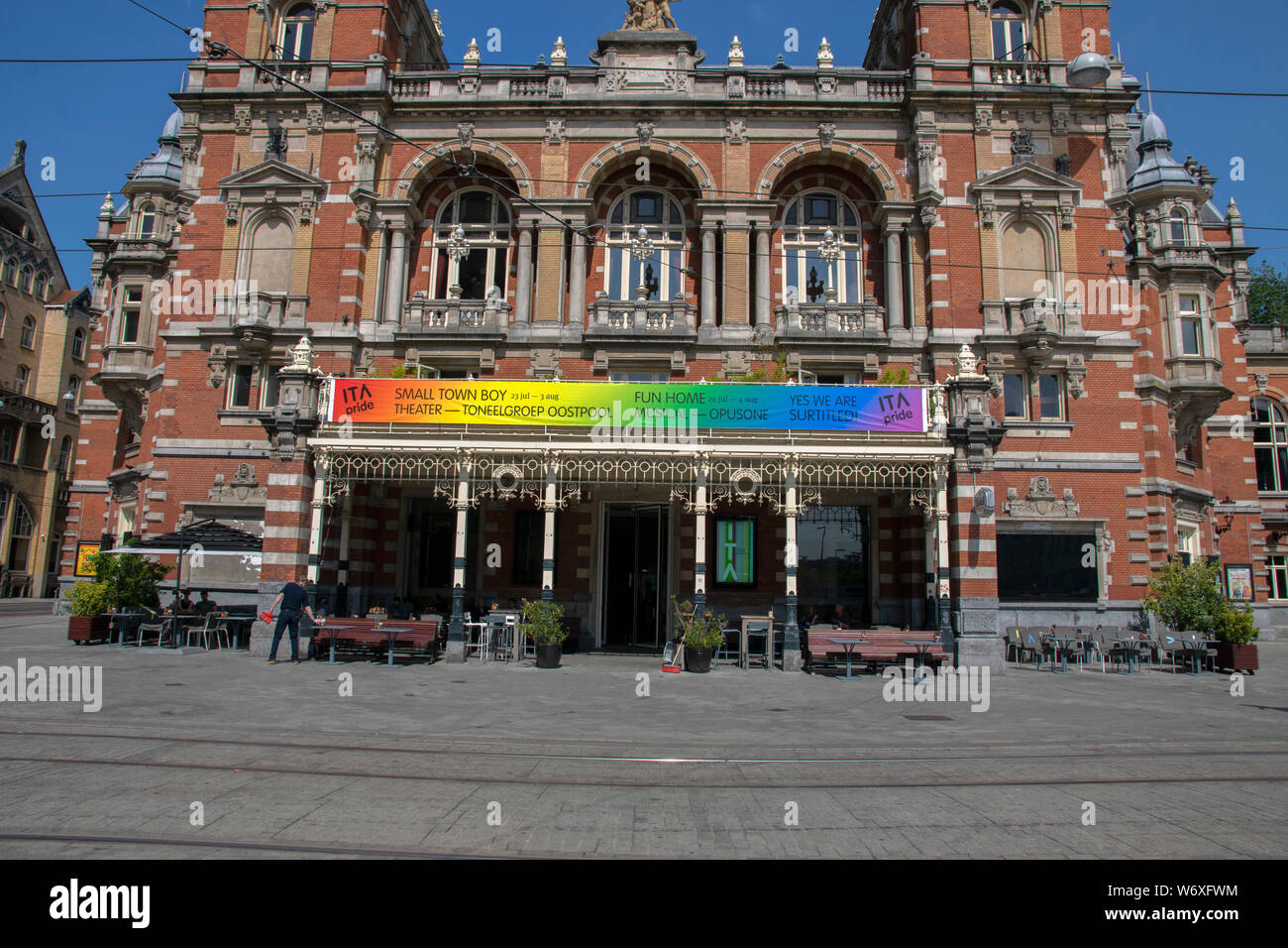 Stadsschouwburg Bâtiment à Amsterdam aux Pays-Bas en 2019 au cours de la Gay Pride Banque D'Images