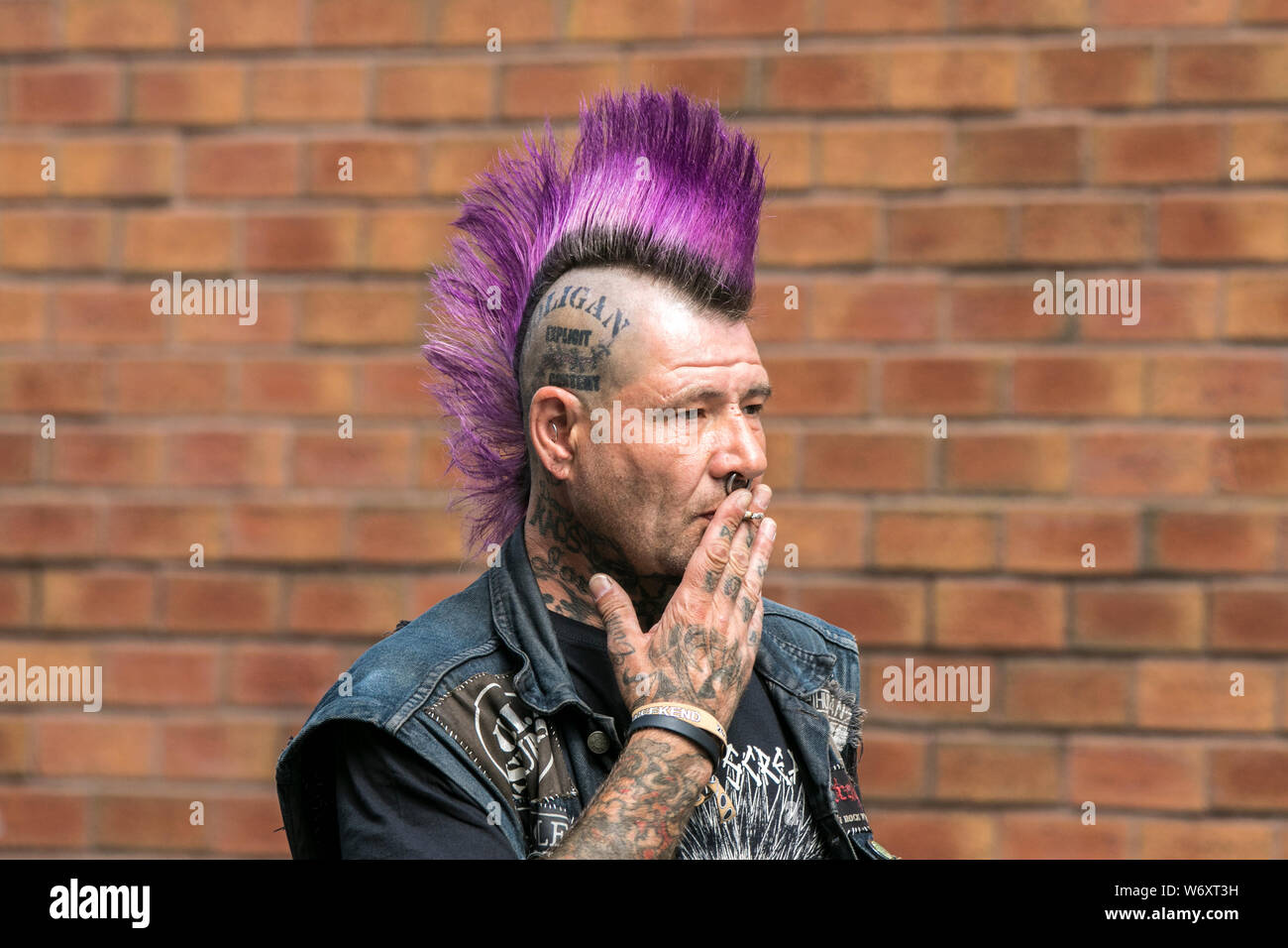 Blackpool, Lancashire, Royaume-Uni. 3 août 2019. Le fabuleux festival de rébellion Punk revient à les jardins d'hiver à Blackpool pour un week-end de vivre la musique punk rock. La rébellion Festival, anciennement vacances au soleil et le gaspillage de Festival est un festival de rock punk britannique tenue pour la première fois en 1996. Cet événement ouvert à tous les attire des milliers de visiteurs d'outre-mer pour voir tous leurs musiciens punk préférés en un seul endroit. Credit : Cernan Elias/Alamy Live News Banque D'Images