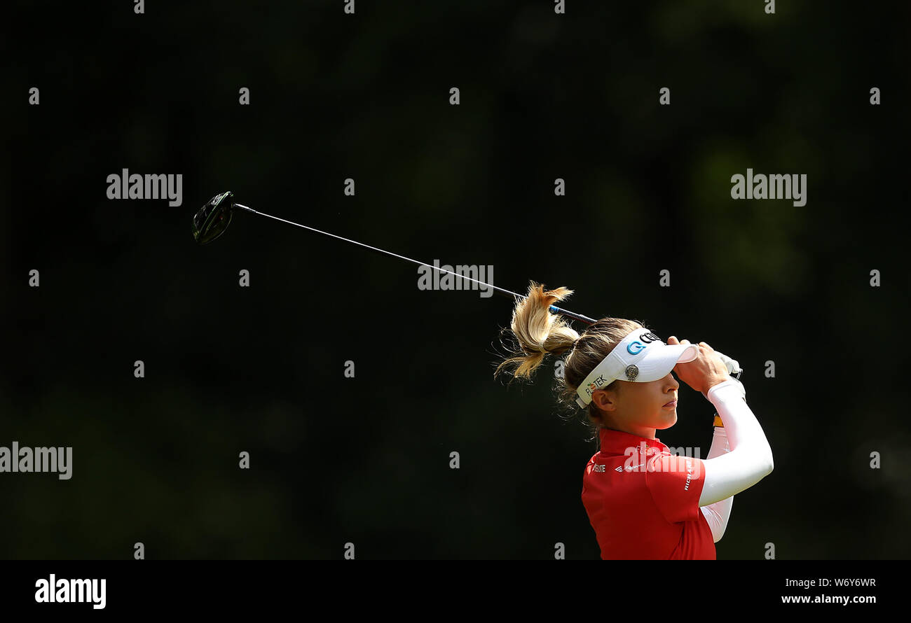USA's Nelly Korda sur le 2ème tee pendant trois jours de l'AIG Women's British Open Golf Club à Woburn, Little Brickhill. Banque D'Images