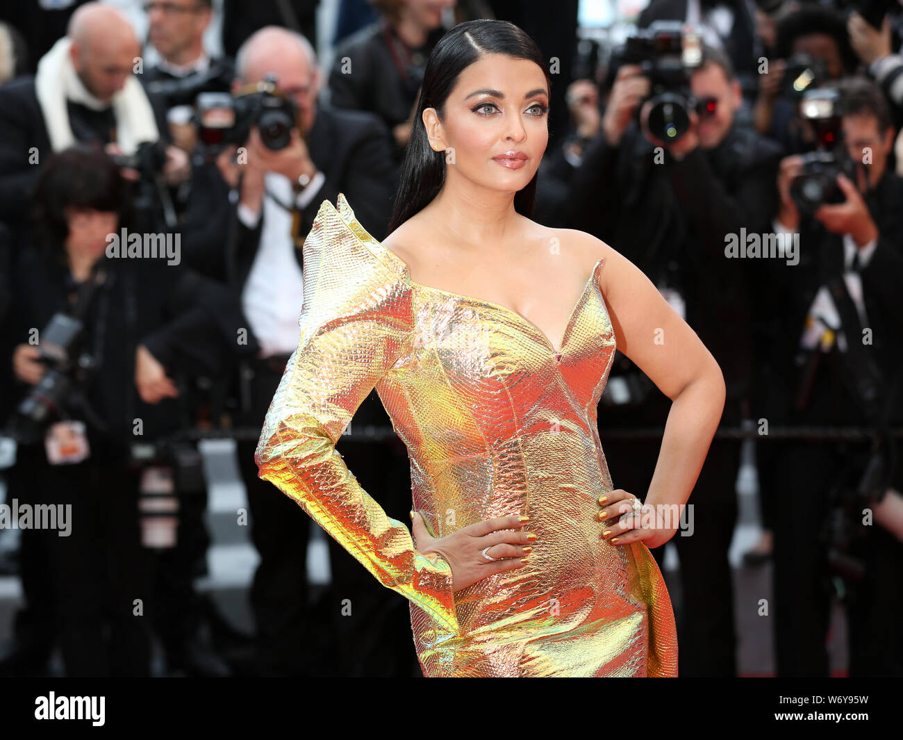 CANNES, FRANCE - 19 MAI : Aishwarya Rai assiste à une vie cachée le dépistage au cours de la 72e Festival de Cannes (Mickael Chavet) Banque D'Images