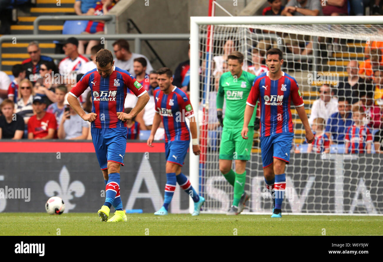 Les joueurs de Crystal Palace regarder déprimé après score Hertha Berlin au cours de la correspondance d'avant saison contre Crystal Palace à Londres, Selhurst Park. Banque D'Images