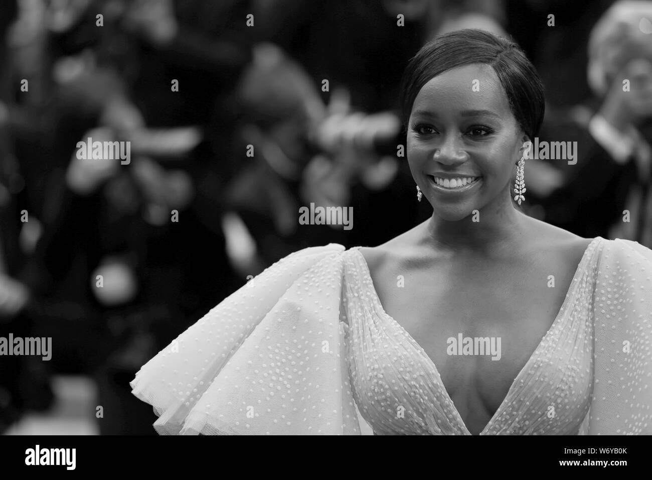 CANNES, FRANCE - 19 MAI : Aja Naomi King participe à une vie cachée le dépistage au cours de la 72e Festival de Cannes (Mickael Chavet) Banque D'Images