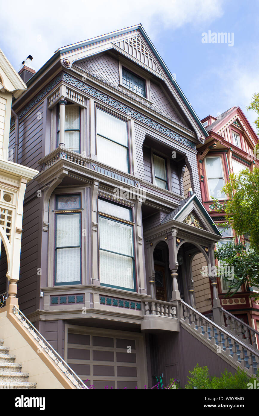 SAN FRANCISCO, CA - le 31 juillet 2016 Historique : Grateful Dead House à San Francisco. Cette maison historique dans le Haight Ashbury district est où le groupe Banque D'Images