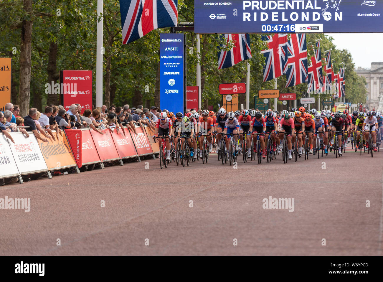 La Classique women's World Tour UCI race cycle d'État a le plus grand prix en argent pour une course d'une journée de la femme. La course se déroule autour d'un circuit de 3.4km encerclant le parc de St James avec son départ et l'arrivée tout droit dans le centre commercial. Les meilleurs coureurs du monde a eu lieu avec Lorena Wiebes de prendre la victoire de Elisa et Belsamo Coryn Rivera. Racing Banque D'Images