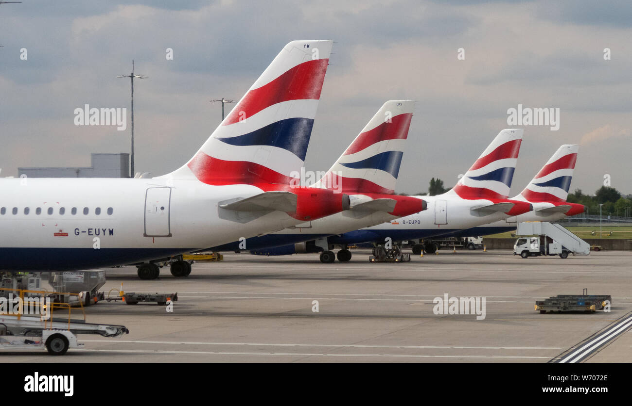 Les avions de British Airways à Londres Heathrow Terminal 5 Banque D'Images