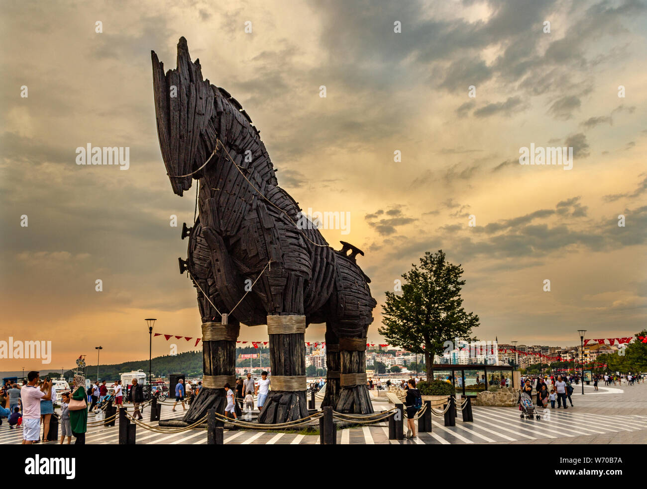 Canakkale / Turquie - 14 juillet 2019 : Cheval de Troie en bois symbolique statue en centre-ville Le Cheval de Troie en bois utilisés dans le film '2004' Troy Banque D'Images