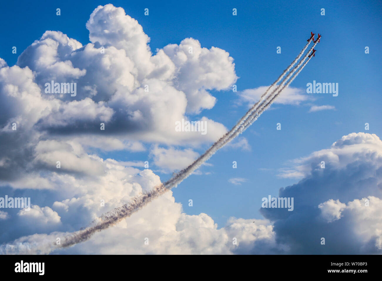 Gizycko, Pologne. 3e août 2019. Au cours de l'avions 2019 Mazurie Air Show à Gizycko, Pologne, le 3 août 2019. Le spectacle aérien a donné le coup d'ici samedi. Crédit : Chen Xu/Xinhua/Alamy Live News Banque D'Images