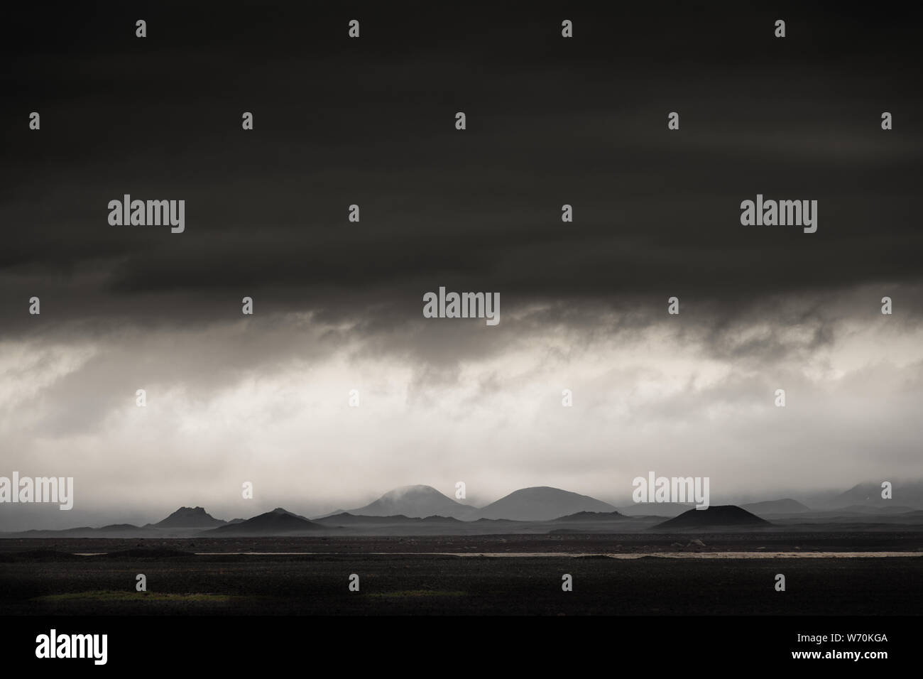 L'humeur sombre dans les terres noires de l'Austurland. Banque D'Images