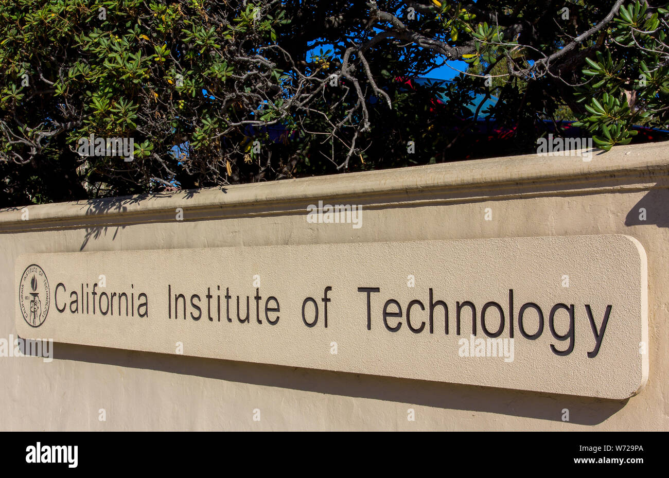 PASADENA, CA/USA - Octobre 1 : Panneau d'entrée sur le campus de l'Institut de technologie de Californie. Caltech est une université de recherche de Pasadena, CA et Banque D'Images